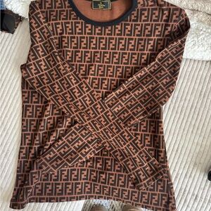 Fendi vintage Brown and Black Logo long sleeve tee ( authentic)